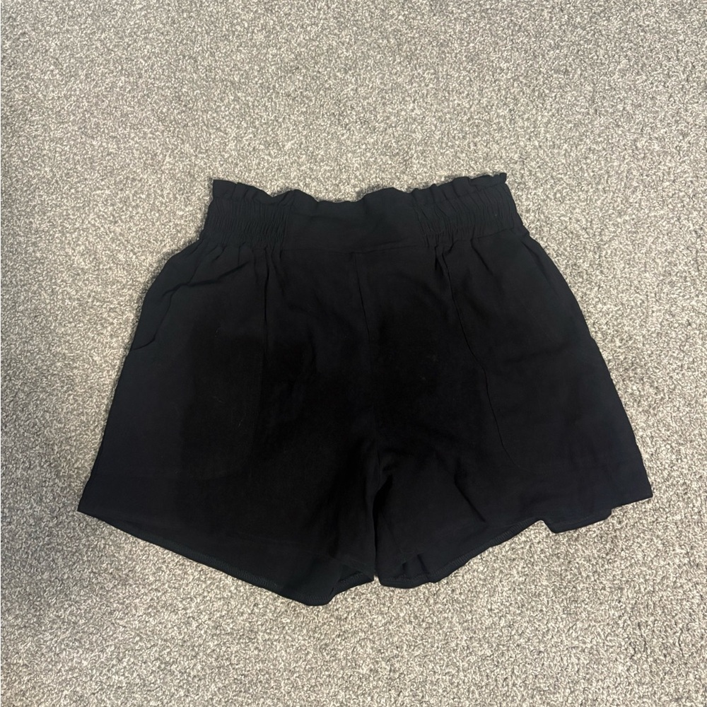 Black High Waisted Shorts Size Medium